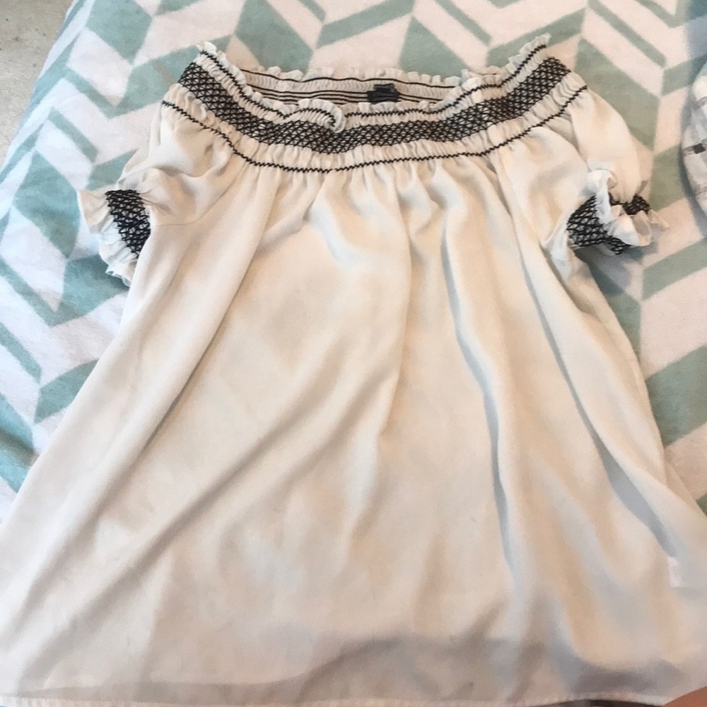 cute white & black off the shoulder top!